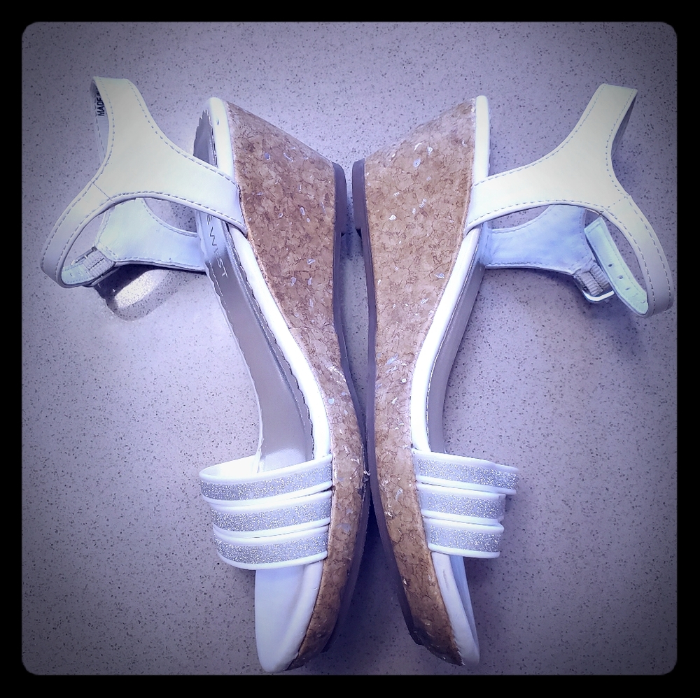 Nine West Girls small heel sandals